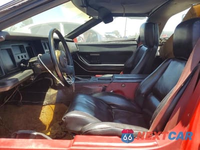Zdjęcie 7 z 12 samochodu: 1984 CHEVROLET CORVETTE VIN:1G1AY0785E5148060 - miniatura