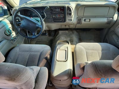 Zdjęcie 8 z 13 samochodu: 1997 CHEVROLET SUBURBAN C1500 VIN:1GNEC16R9VJ370719 - miniatura