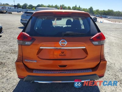 Zdjęcie 6 z 14 samochodu: 2017 NISSAN ROGUE S VIN:JN8AT2MT5HW152428 - miniatura