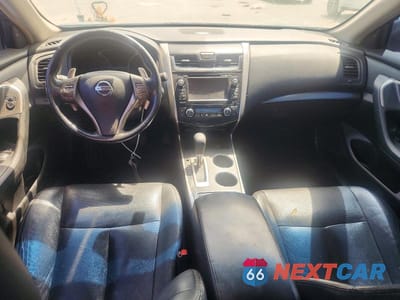 Zdjęcie 8 z 12 samochodu: 2013 NISSAN ALTIMA VIN:1N4BL3AP0DC129539 - miniatura