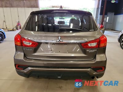 Zdjęcie 6 z 13 samochodu: 2018 MITSUBISHI OUTLANDER SPORT ES VIN:JA4AR3AU1JZ029625 - miniatura