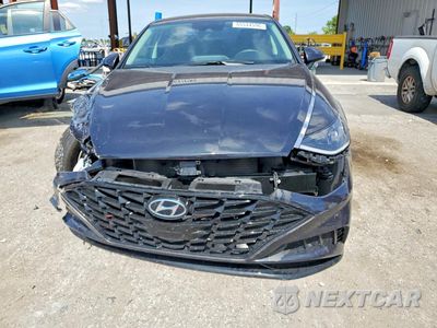 Piąte zdjęcie samochodu w środku: 2023 HYUNDAI SONATA SE VIN:KMHL24JA9PA263514 - miniatura