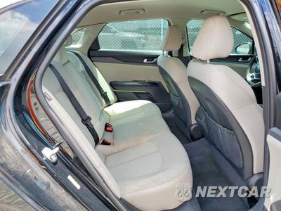 Zdjęcie 10 z 12 samochodu: 2021 KIA K5 LXS VIN:5XXG14J21MG009782 - miniatura