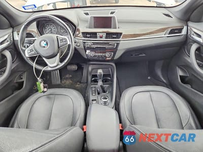 Zdjęcie 8 z 12 samochodu: 2017 BMW X1 XDRIVE28I VIN:WBXHT3Z34H4A57871 - miniatura