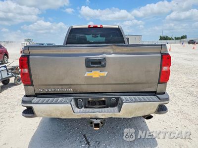 Zdjęcie 6 z 12 samochodu: 2017 CHEVROLET SILVERADO C2500 HEAVY DUTY VIN:1GC1CUEG4HF159475 - miniatura