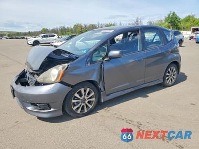 2013 HONDA FIT SPORT JHMGE8H52DC074828 - główne zdjęcie licytacji z USA - miniatura