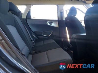 Zdjęcie 10 z 13 samochodu: 2024 KIA SOUL LX VIN:KNDJ23AU2R7908083 - miniatura