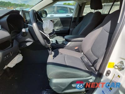 Zdjęcie 7 z 13 samochodu: 2020 TOYOTA RAV4 LE VIN:2T3LWRFV2LW084051 - miniatura