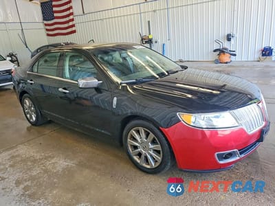 Czwarte zdjęcie samochodu z boku: 2011 LINCOLN MKZ VIN:3LNHL2JC5BR757909 - miniatura