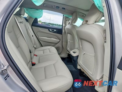 Zdjęcie 11 z 13 samochodu: 2025 VOLVO XC60 CORE VIN:YV4M12RJ3S1111920 - miniatura