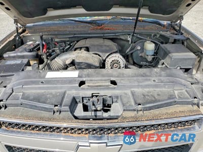 Zdjęcie 11 z 12 samochodu: 2009 CHEVROLET SUBURBAN K1500 LT VIN:1GNFK26369R281304 - miniatura