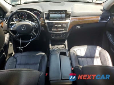 Zdjęcie 8 z 13 samochodu: 2015 MERCEDES-BENZ GL 350 BLUETEC VIN:4JGDF2EE8FA529033 - miniatura
