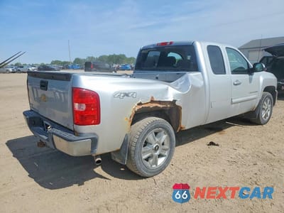 Trzecie zdjęcie samochodu z tyłu: 2012 CHEVROLET SILVERADO K1500 LT VIN:1GCRKSE73CZ202740 - miniatura