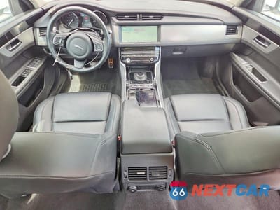 Zdjęcie 8 z 13 samochodu: 2019 JAGUAR XF PREMIUM VIN:SAJBD4FX6KCY79564 - miniatura