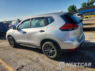 Drugie zdjęcie samochodu z przodu: 2017 NISSAN ROGUE S VIN:KNMAT2MV1HP588684 - miniatura