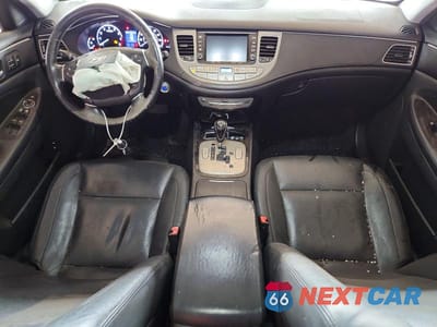 Zdjęcie 8 z 13 samochodu: 2012 HYUNDAI GENESIS 3.8L VIN:KMHGC4DD1CU154199 - miniatura