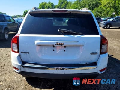 Zdjęcie 6 z 13 samochodu: 2017 JEEP COMPASS LATITUDE VIN:1C4NJDEB4HD108663 - miniatura