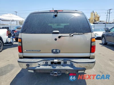 Zdjęcie 6 z 13 samochodu: 2006 CHEVROLET SUBURBAN K2500 VIN:3GNGK26G06G130705 - miniatura