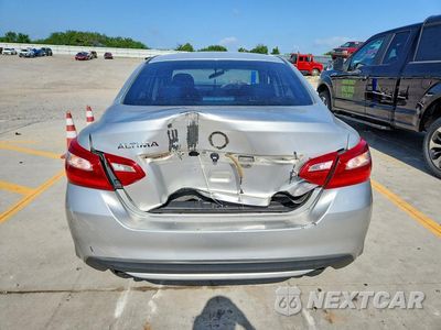 Zdjęcie 6 z 12 samochodu: 2016 NISSAN ALTIMA 2.5 S VIN:1N4AL3AP3GN353859 - miniatura