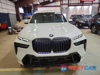 Piąte zdjęcie samochodu w środku: 2024 BMW X7 XDRIVE40I VIN:5UX23EM0XR9S58315 - miniatura