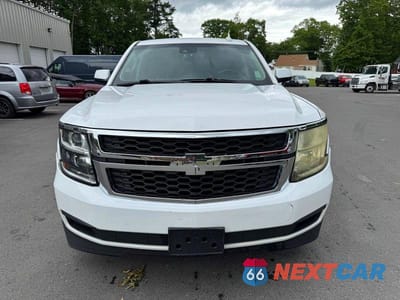 Piąte zdjęcie samochodu w środku: 2019 CHEVROLET SUBURBAN K1500 LT VIN:1GNSKHKC1KR273818 - miniatura