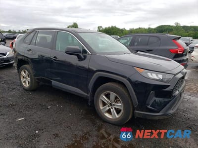 Czwarte zdjęcie samochodu z boku: 2019 TOYOTA RAV4 LE VIN:2T3F1RFV3KC038367 - miniatura