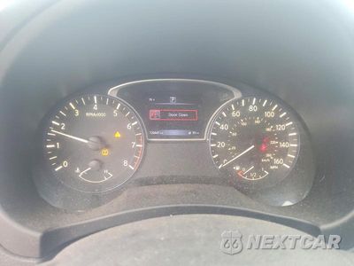 Zdjęcie 9 z 12 samochodu: 2017 NISSAN ALTIMA 2.5 SR VIN:1N4AL3AP6HC117588 - miniatura