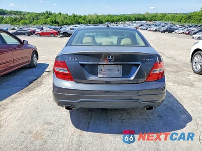 Zdjęcie 6 z 12 samochodu: 2013 MERCEDES-BENZ C 300 4MATIC VIN:WDDGF8AB4DR296109 - miniatura