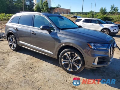 Czwarte zdjęcie samochodu z boku: 2023 AUDI Q7 PREMIUM PLUS VIN:WA1LXBF73PD014867 - miniatura