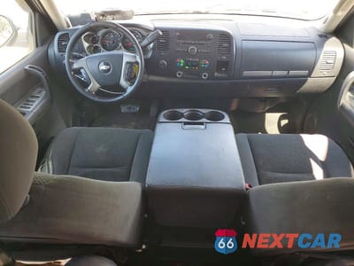 Zdjęcie 8 z 12 samochodu: 2008 CHEVROLET SILVERADO K1500 VIN:2GCEK190581257664 - miniatura