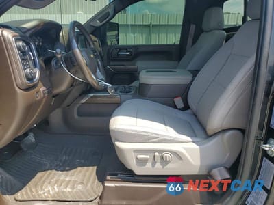 Zdjęcie 7 z 12 samochodu: 2022 CHEVROLET SILVERADO K3500 LT VIN:1GC3YTEY9NF107817 - miniatura