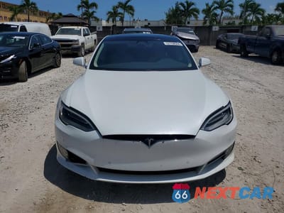 Piąte zdjęcie samochodu w środku: 2017 TESLA MODEL S VIN:5YJSA1E25HF185942 - miniatura