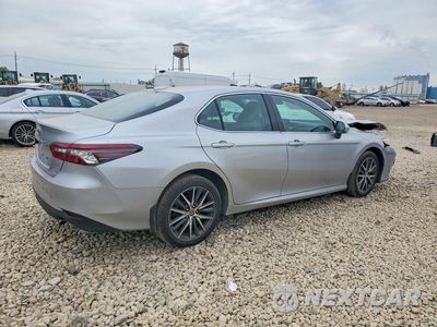 Trzecie zdjęcie samochodu z tyłu: 2024 TOYOTA CAMRY XLE VIN:4T1F11BK4RU131686 - miniatura