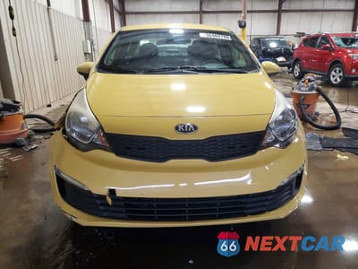 Piąte zdjęcie samochodu w środku: 2016 KIA RIO LX VIN:KNADM4A3XG6680578 - miniatura