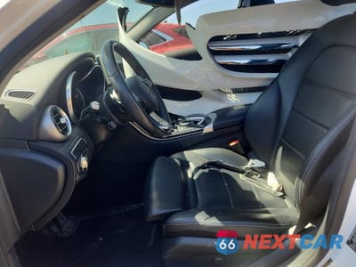 Zdjęcie 7 z 12 samochodu: 2016 MERCEDES-BENZ C 300 4MATIC VIN:WDDWF4KB6GR172866 - miniatura