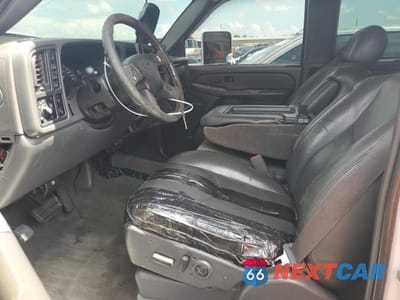 Zdjęcie 7 z 12 samochodu: 2005 CHEVROLET SILVERADO K2500 HEAVY DUTY VIN:1GCHK29265E290364 - miniatura