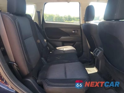 Zdjęcie 11 z 13 samochodu: 2019 MITSUBISHI OUTLANDER SE VIN:JA4AZ3A32KJ000822 - miniatura