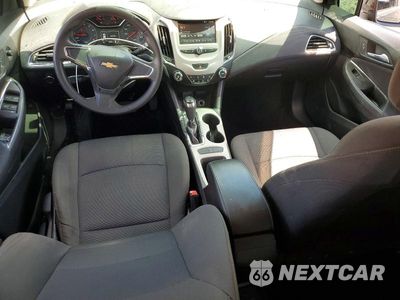 Zdjęcie 8 z 12 samochodu: 2018 CHEVROLET CRUZE LS VIN:1G1BC5SM4J7161644 - miniatura