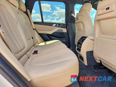Zdjęcie 11 z 14 samochodu: 2019 BMW X5 XDRIVE40I VIN:5UXCR6C57KLL08747 - miniatura