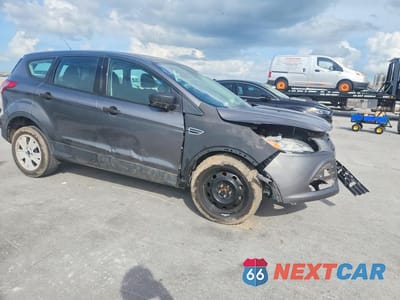 Czwarte zdjęcie samochodu z boku: 2014 FORD ESCAPE S VIN:1FMCU0F72EUD22205 - miniatura