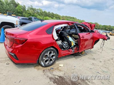 Trzecie zdjęcie samochodu z tyłu: 2021 KIA FORTE LXS VIN:3KPF24AD3ME283763 - miniatura