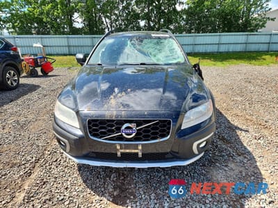 Piąte zdjęcie samochodu w środku: 2015 VOLVO XC70 T6 PREMIER VIN:YV4902NK1F1210894 - miniatura