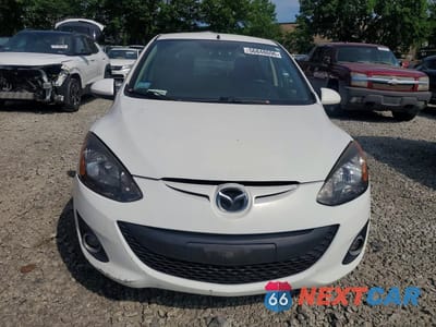 Piąte zdjęcie samochodu w środku: 2013 MAZDA MAZDA2 VIN:JM1DE1LY2D0162342 - miniatura