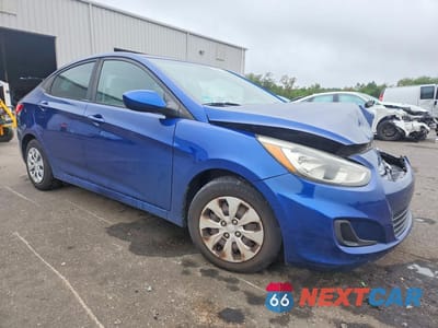 Czwarte zdjęcie samochodu z boku: 2017 HYUNDAI ACCENT SE VIN:KMHCT4AE3HU253786 - miniatura