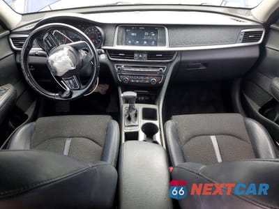 Zdjęcie 8 z 12 samochodu: 2019 KIA OPTIMA S VIN:5XXGT4L37KG321747 - miniatura