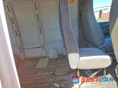 Zdjęcie 11 z 13 samochodu: 2010 CHEVROLET EXPRESS G1500 VIN:1GCUGADX4A1150117 - miniatura