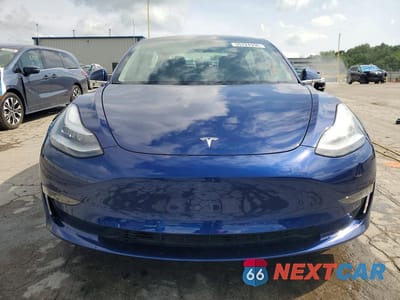 Piąte zdjęcie samochodu w środku: 2018 TESLA MODEL 3 VIN:5YJ3E1EA2JF008089 - miniatura