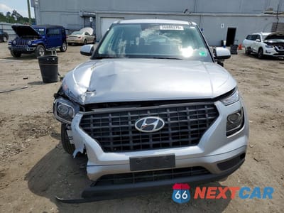 Piąte zdjęcie samochodu w środku: 2025 HYUNDAI VENUE SE VIN:KMHRB8A37SU384388 - miniatura