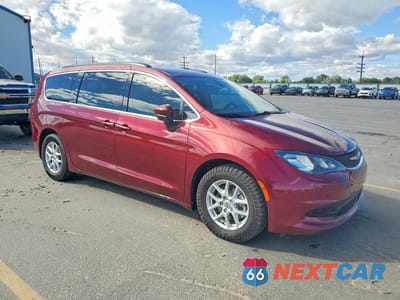 Czwarte zdjęcie samochodu z boku: 2021 CHRYSLER VOYAGER LXI VIN:2C4RC1DG1MR532039 - miniatura