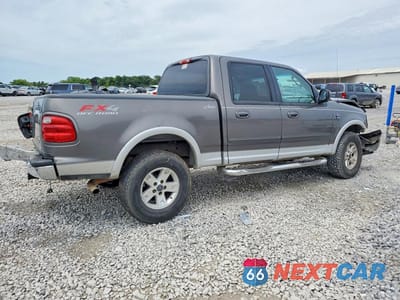 Trzecie zdjęcie samochodu z tyłu: 2002 FORD F150 SUPERCREW VIN:1FTRW08L62KC68854 - miniatura